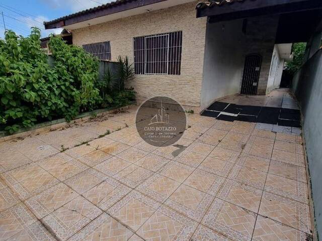 #45 - Casa para Venda em Peruíbe - SP - 2